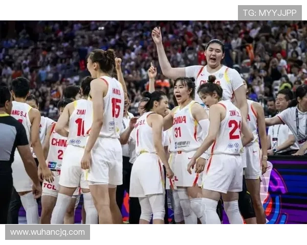 成都篮球队反击战术解析与实战应用探讨